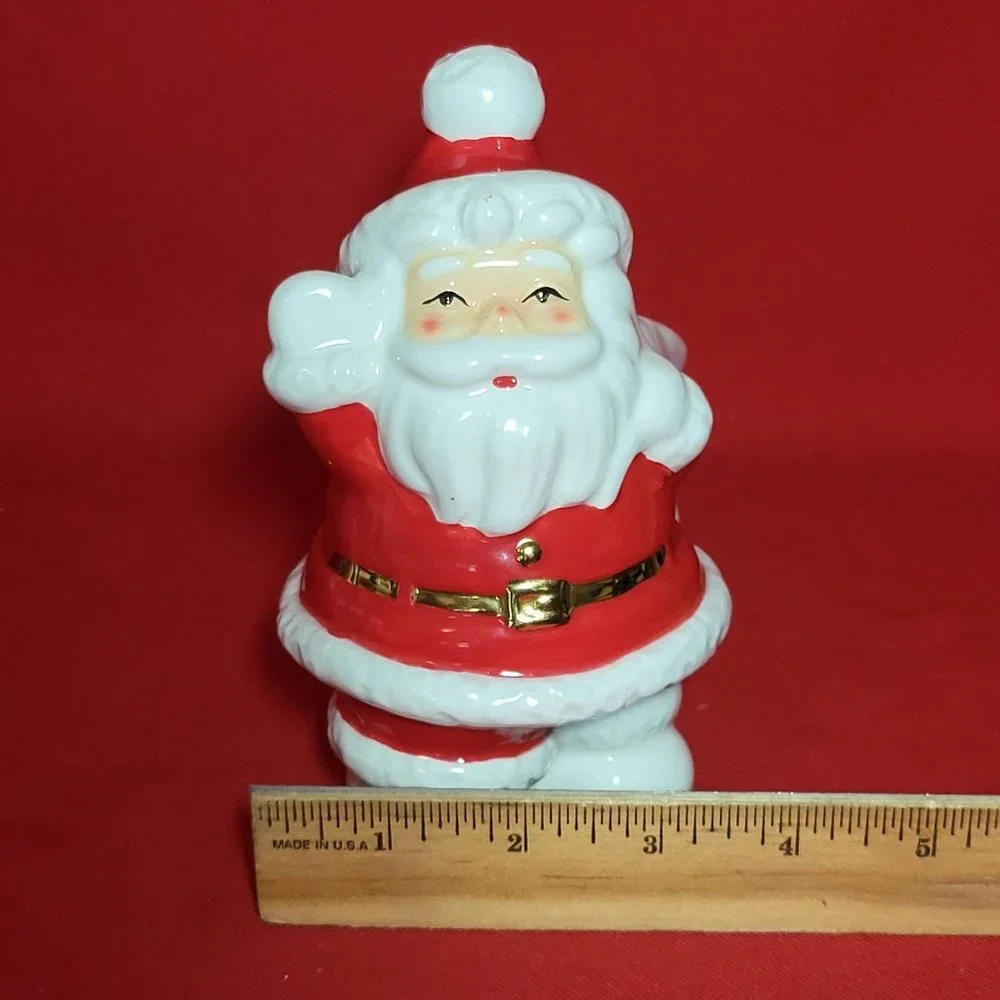 Vintage Christmas Santa Claus Figurine Statue Planter